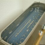 Haynes Piccolo wird im Ultraschallbad gereinigt